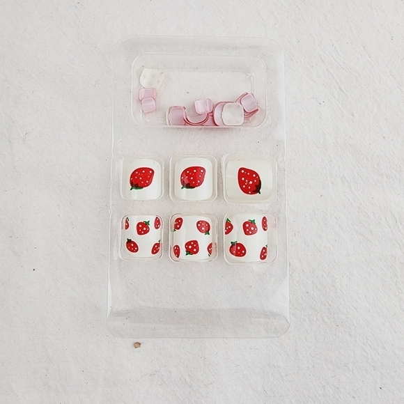 24 Pieces Fake Toe Press On Nails - Picture 5 of 7